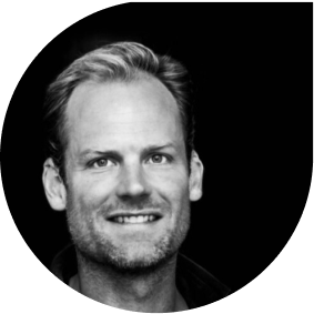 Jeroen Headshot Style 1 300x300